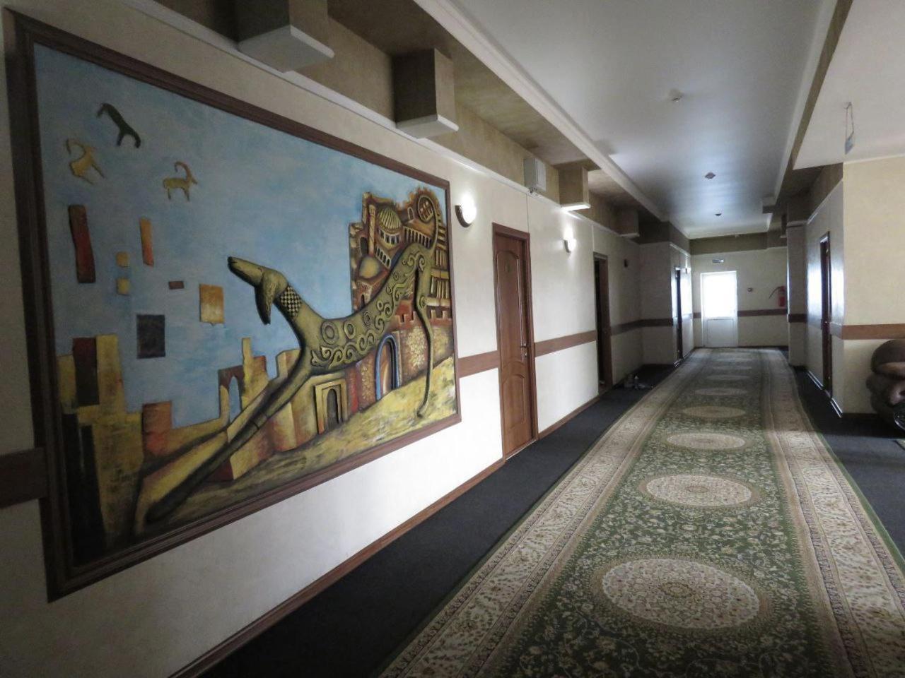 Pride Hotel Taraz Buitenkant foto